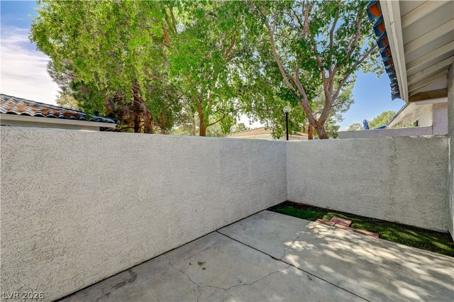 2040 Willowbury Drive C, Las Vegas, NV 89108