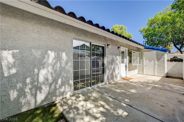 2040 Willowbury Drive C, Las Vegas, NV 89108