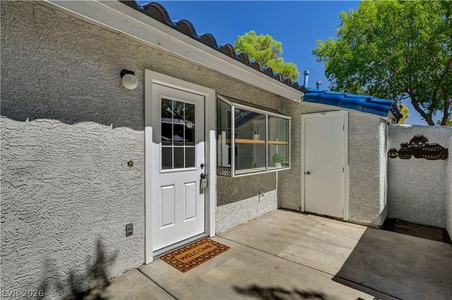 2040 Willowbury Drive C, Las Vegas, NV 89108