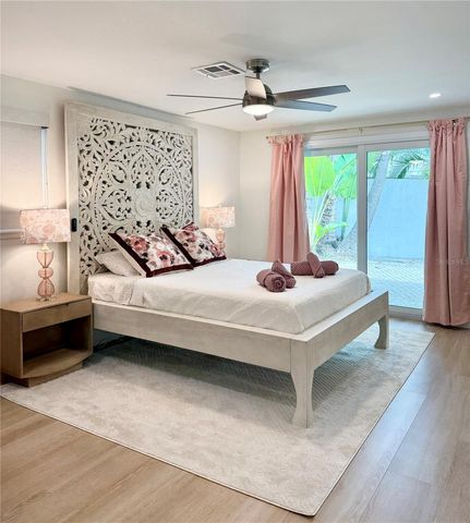 156 N BLVD OF THE PRESIDENTS, Sarasota, FL 34236