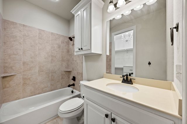 800 Yasmin Court, Heath, TX 75126