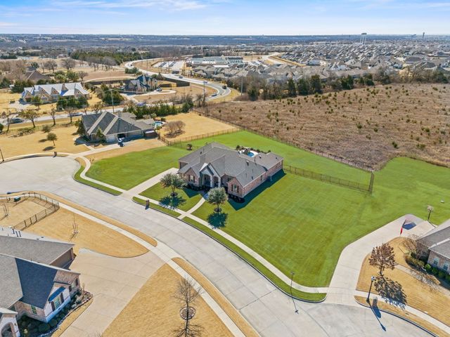 800 Yasmin Court, Heath, TX 75126