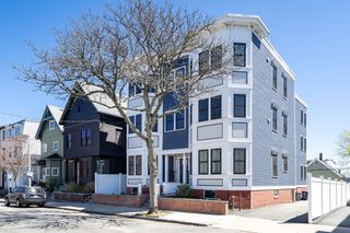 189 Trenton Street 4, Boston, MA 02128