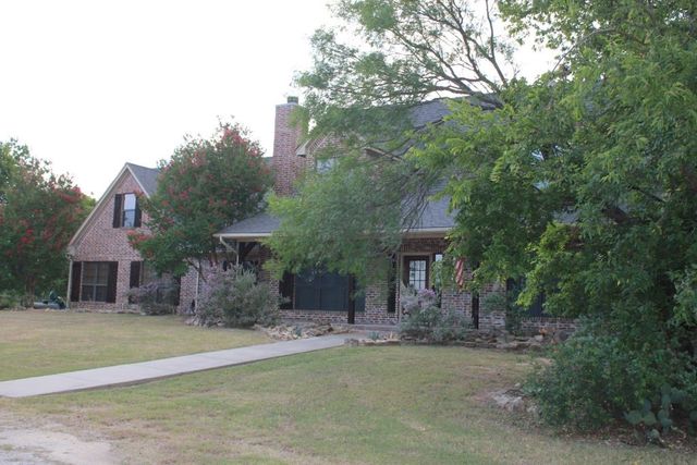 197 E Bay Drive, Bridgeport, TX 76426
