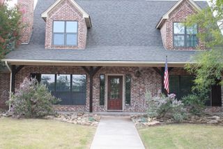197 E Bay Drive, Bridgeport, TX 76426
