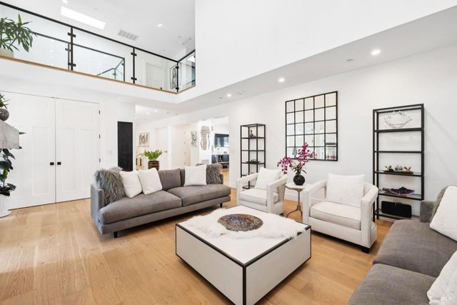 31 Gold Hill Grade, San Rafael, CA 94901