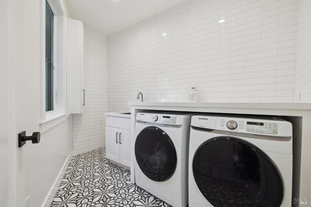 31 Gold Hill Grade, San Rafael, CA 94901