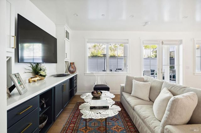 31 Gold Hill Grade, San Rafael, CA 94901