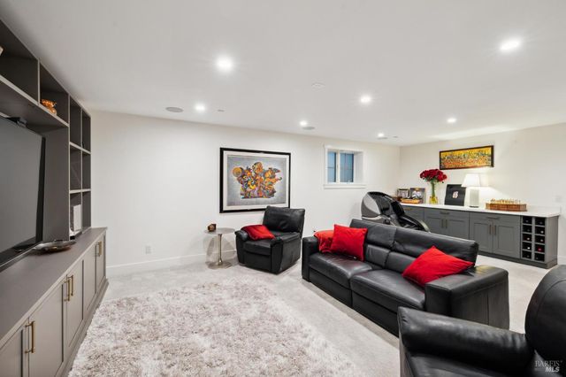 31 Gold Hill Grade, San Rafael, CA 94901