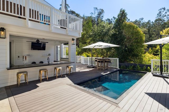 31 Gold Hill Grade, San Rafael, CA 94901