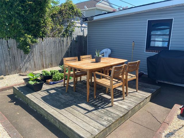 435 E Chester Street 1, Long Beach, NY 11561