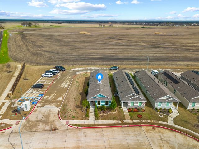 421 Corsair Way, Ferris, TX 75125