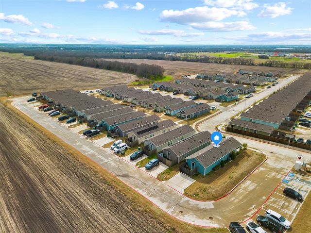 421 Corsair Way, Ferris, TX 75125