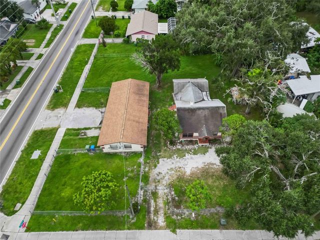 902 27TH STREET E, Bradenton, FL 34208