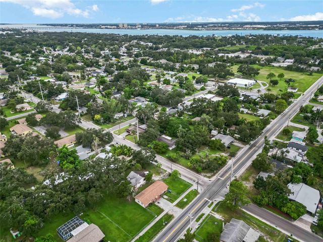 902 27TH STREET E, Bradenton, FL 34208