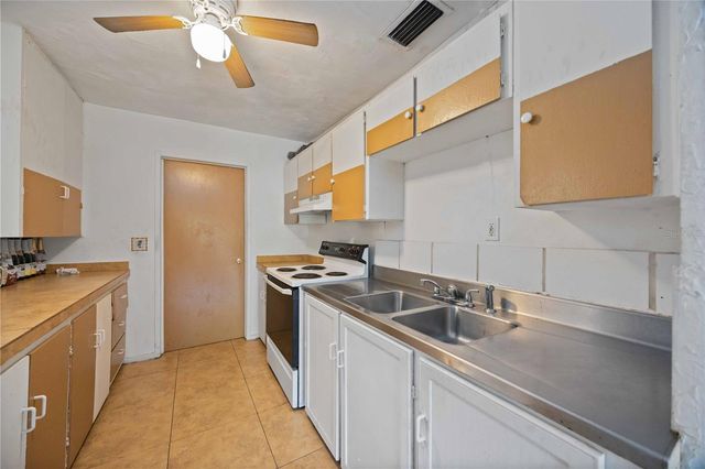 902 27TH STREET E, Bradenton, FL 34208