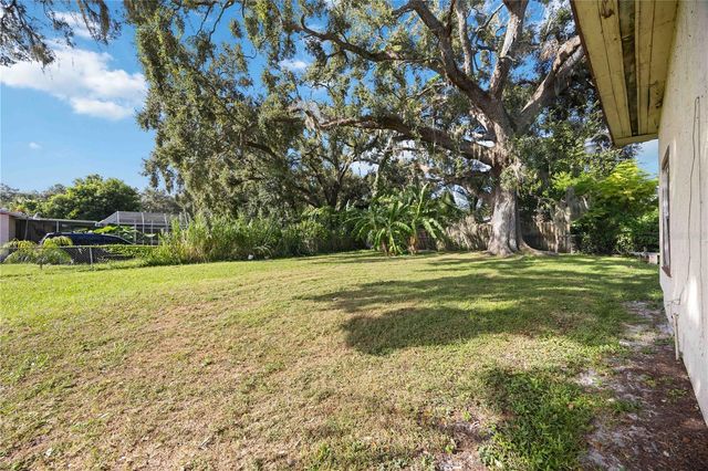 902 27TH STREET E, Bradenton, FL 34208