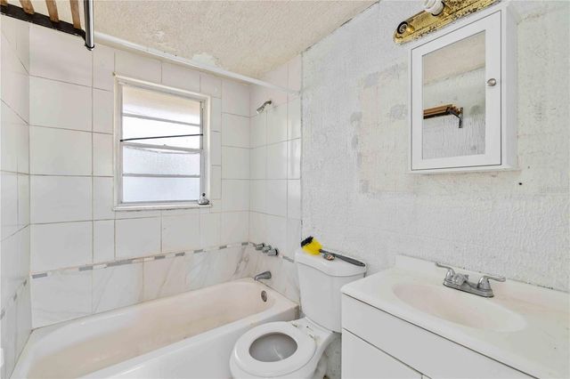 902 27TH STREET E, Bradenton, FL 34208