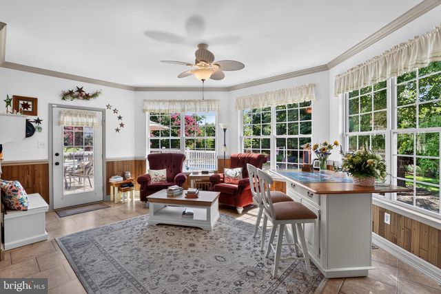 15 SKYLINE CIR, Sewell, NJ 08080