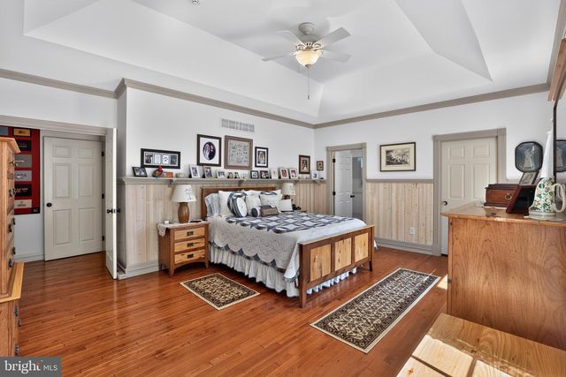 15 SKYLINE CIR, Sewell, NJ 08080