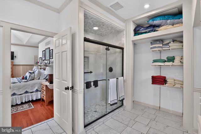 15 SKYLINE CIR, Sewell, NJ 08080