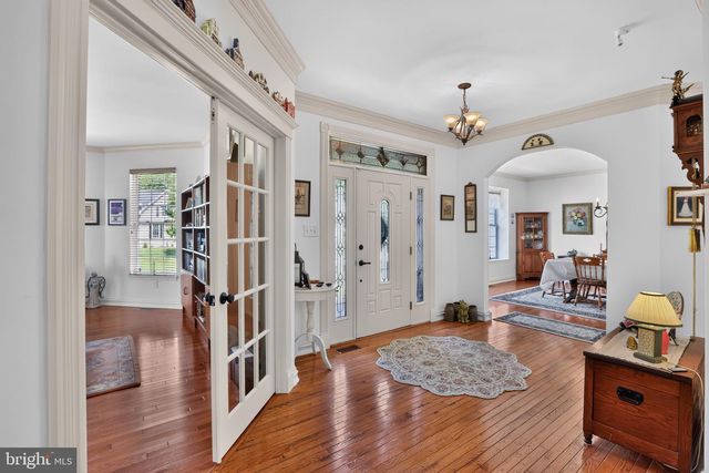 15 SKYLINE CIR, Sewell, NJ 08080