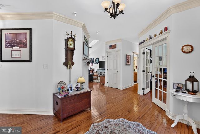 15 SKYLINE CIR, Sewell, NJ 08080