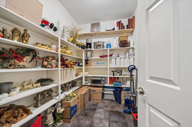 1319 Mission Chase Drive, Houston, TX 77077