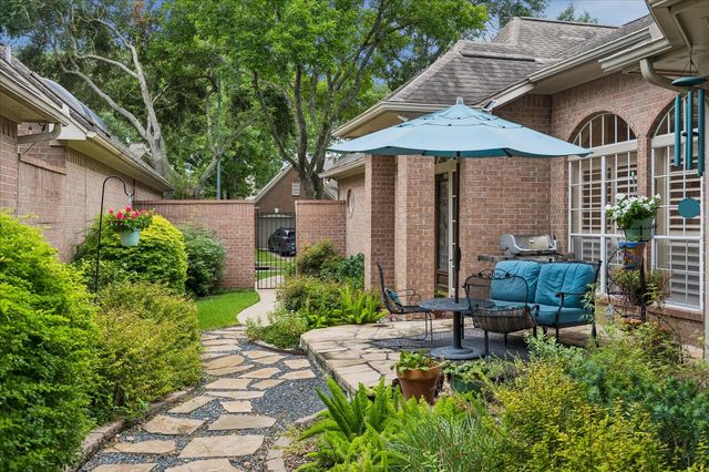 1319 Mission Chase Drive, Houston, TX 77077