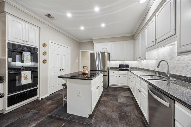 1319 Mission Chase Drive, Houston, TX 77077