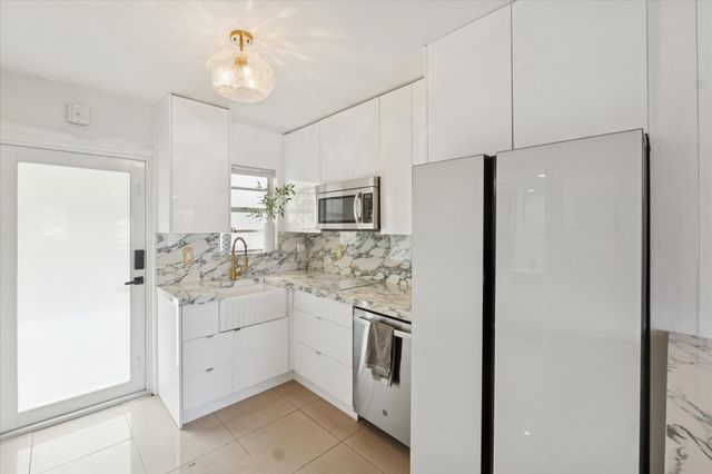 851 Meridian Avenue 33, Miami Beach, FL 33139