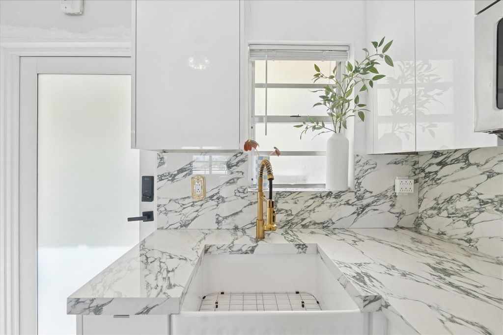 851 Meridian Avenue 33, Miami Beach, FL 33139