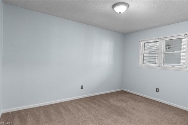 239 Oakwood Court 239-Building F, Winston-salem, NC 27103