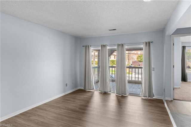 239 Oakwood Court 239-Building F, Winston-salem, NC 27103