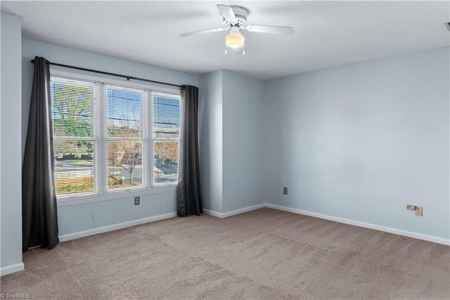 239 Oakwood Court 239-Building F, Winston-salem, NC 27103