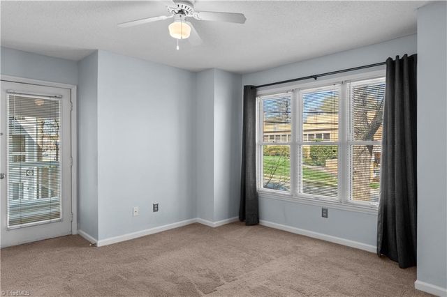 239 Oakwood Court 239-Building F, Winston-salem, NC 27103