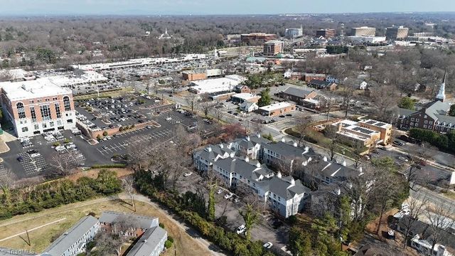 239 Oakwood Court 239-Building F, Winston-salem, NC 27103