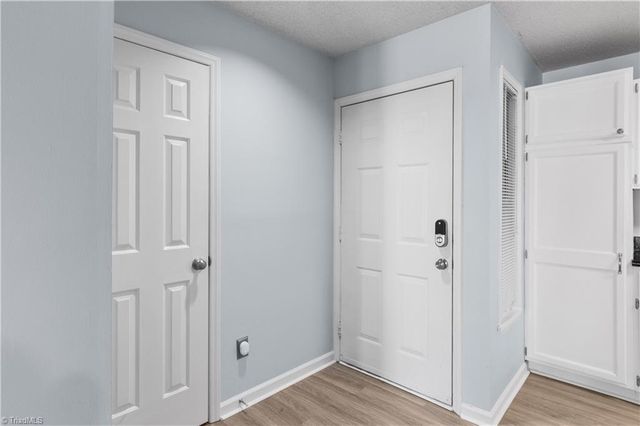 239 Oakwood Court 239-Building F, Winston-salem, NC 27103