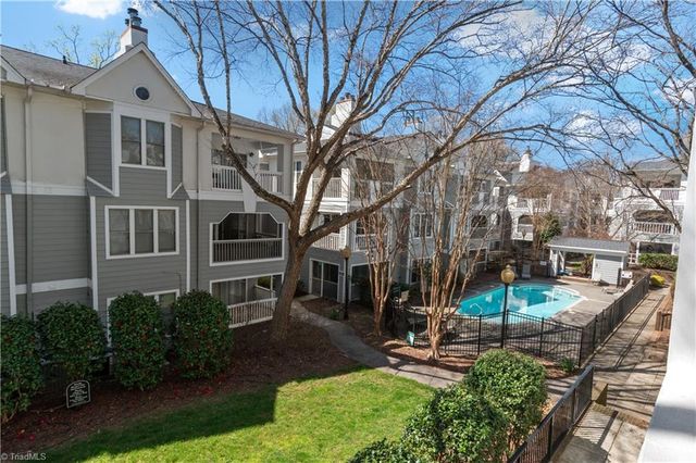 239 Oakwood Court 239-Building F, Winston-salem, NC 27103