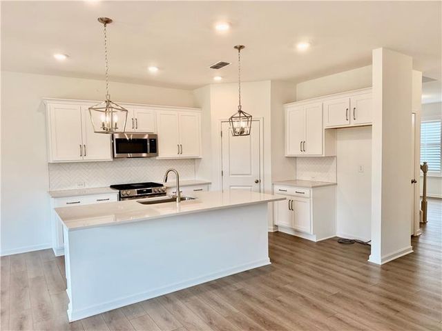 215 Foxhill Drive, Dawsonville, GA 30534