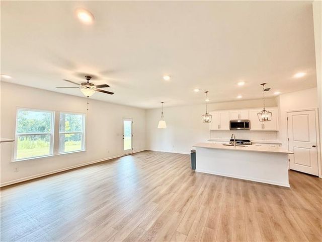 215 Foxhill Drive, Dawsonville, GA 30534