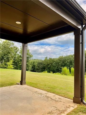 215 Foxhill Drive, Dawsonville, GA 30534