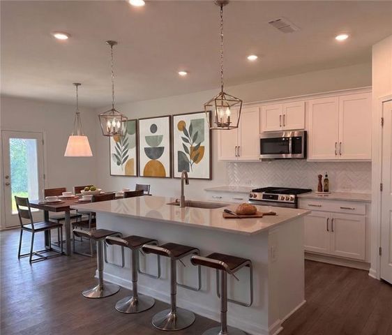 215 Foxhill Drive, Dawsonville, GA 30534
