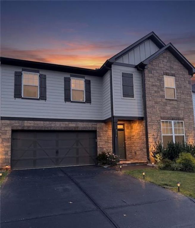 215 Foxhill Drive, Dawsonville, GA 30534