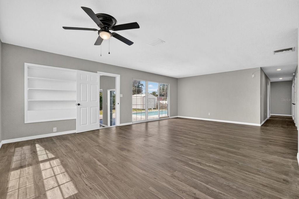 Image 13 of property listing at 1027 BEL AIRE DRIVE, Daytona Beach, FL 32118