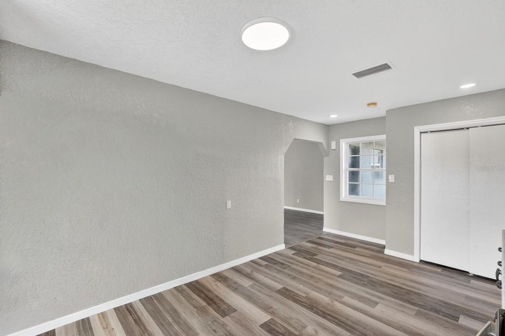 Image 16 of property listing at 1027 BEL AIRE DRIVE, Daytona Beach, FL 32118