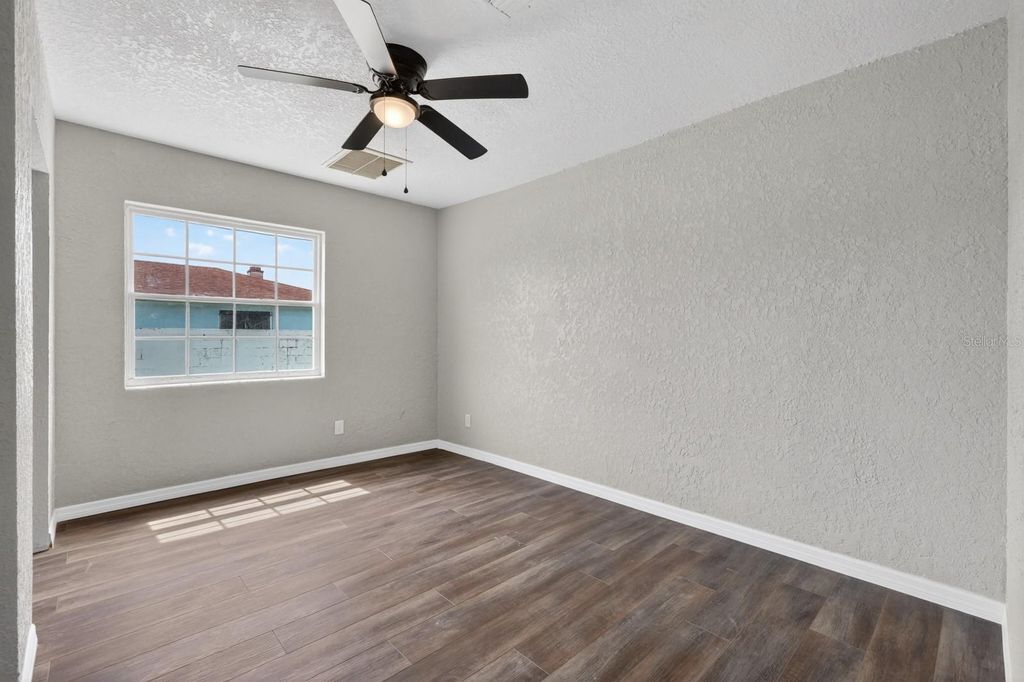 Image 17 of property listing at 1027 BEL AIRE DRIVE, Daytona Beach, FL 32118