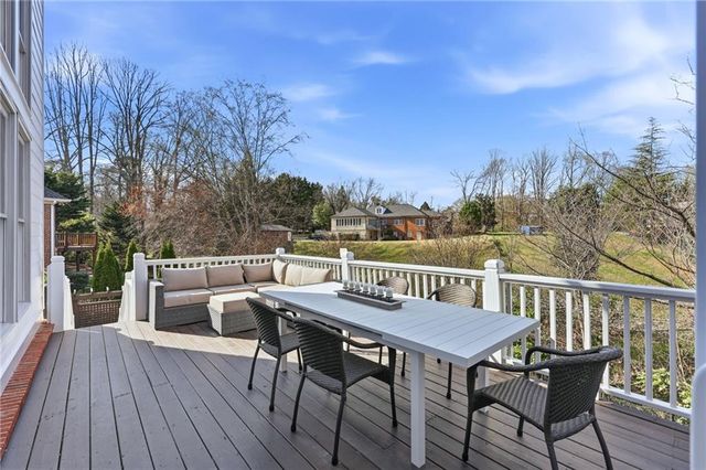 934 Glenwood Drive, Gainesville, GA 30501