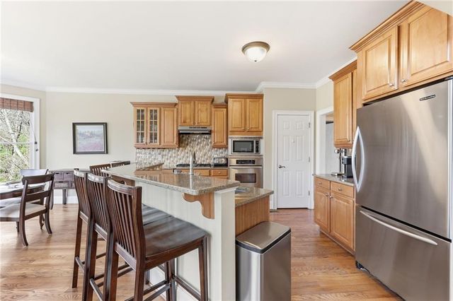 934 Glenwood Drive, Gainesville, GA 30501