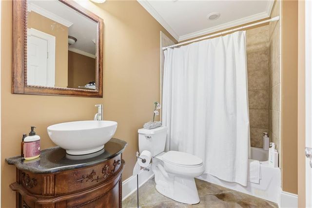 934 Glenwood Drive, Gainesville, GA 30501